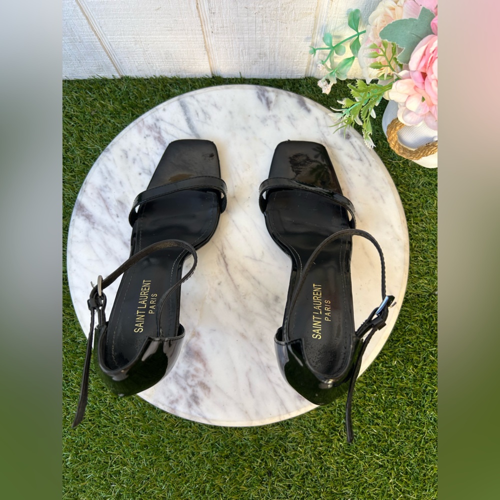 Saint Laurent
Opyum black patent leather heels size 40 US 10 preowned - Picture 10 of 16